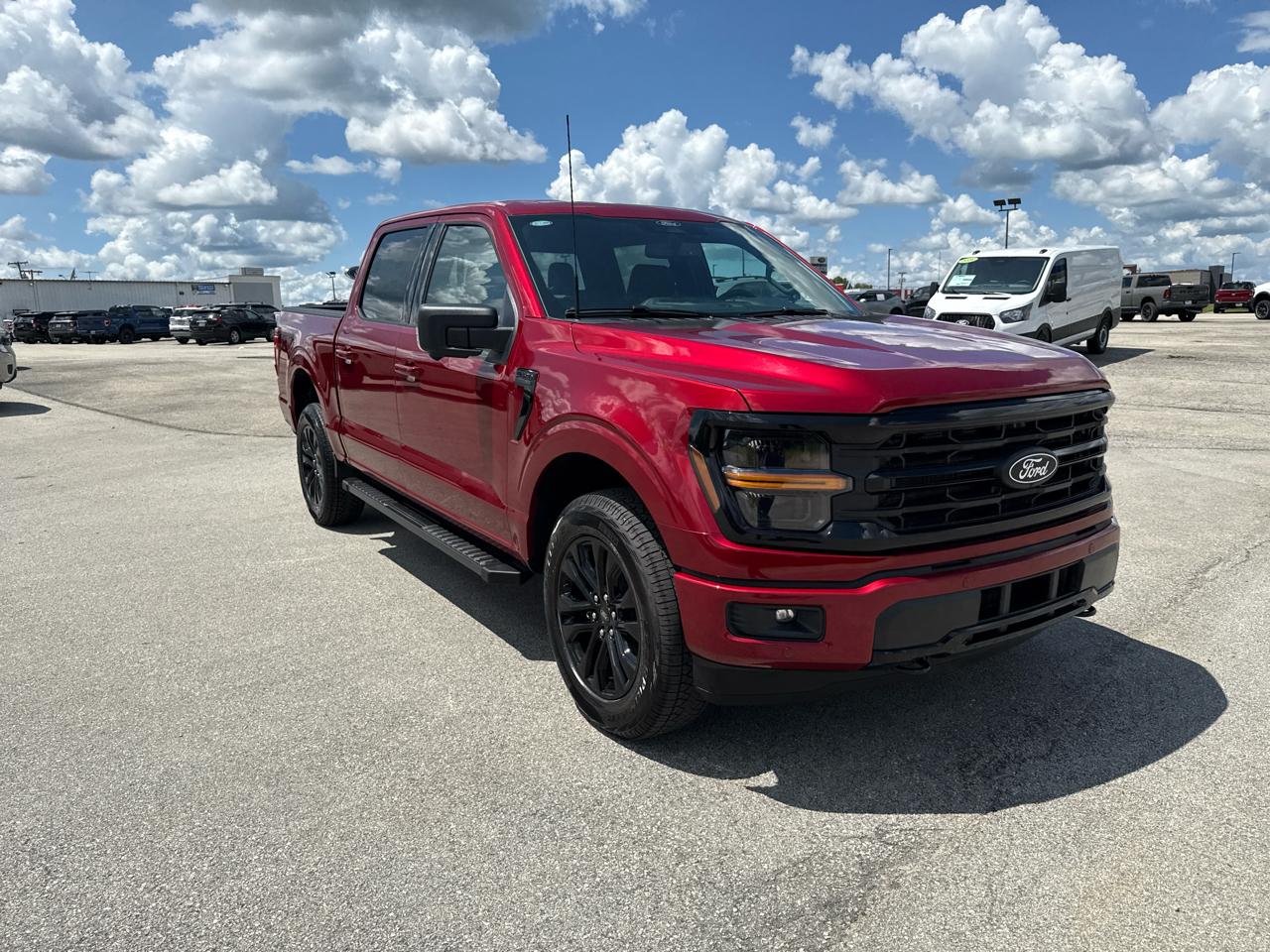 Ford F-150 XLT 4WD SuperCrew 5.5' Box 2026