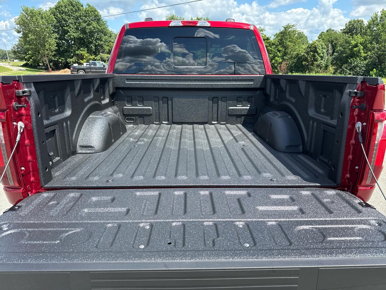 Ford F-150 XLT 4WD SuperCrew 5.5' Box 2026