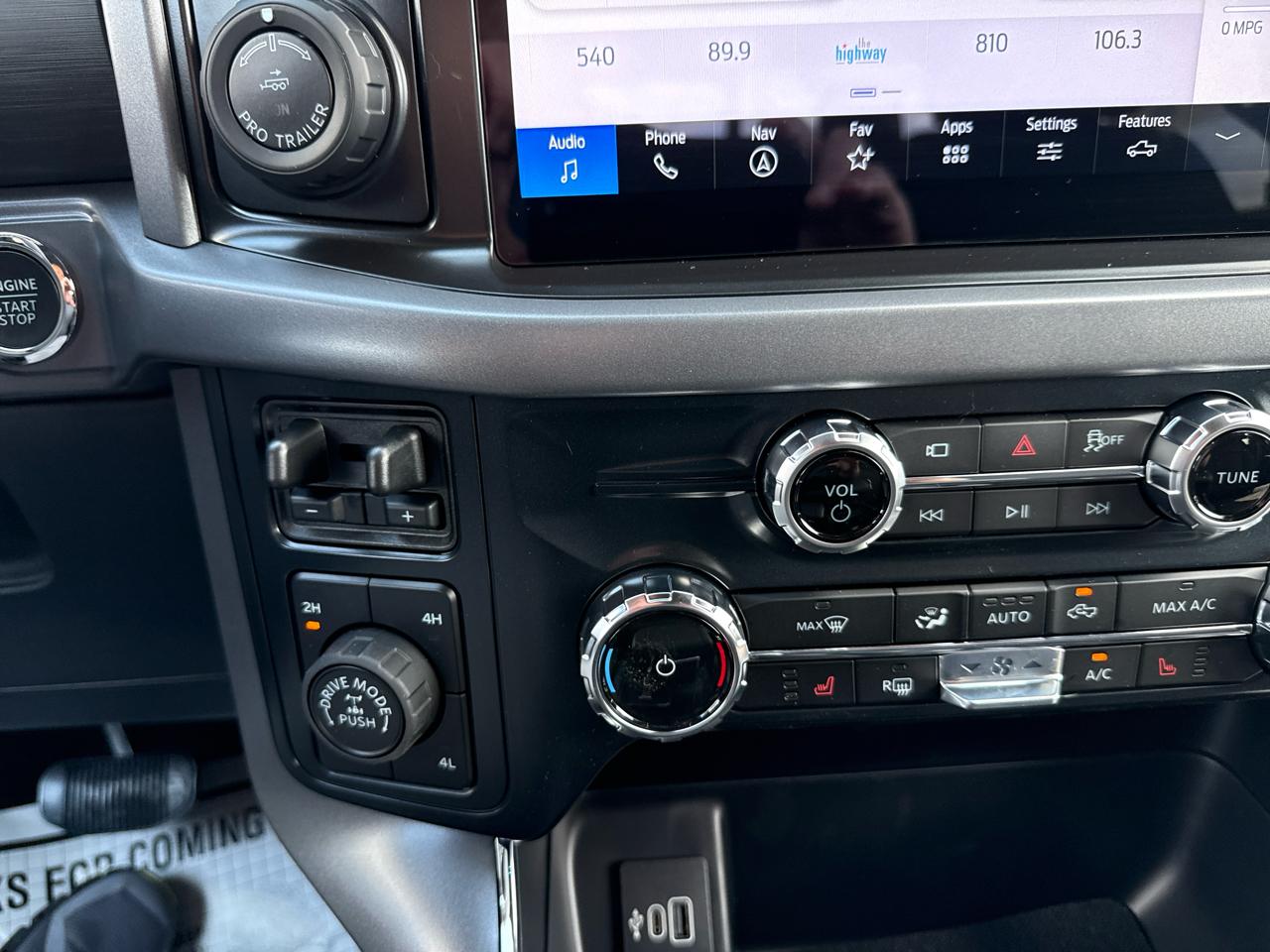 Ford F-150 XLT 4WD SuperCrew 5.5' Box 2026