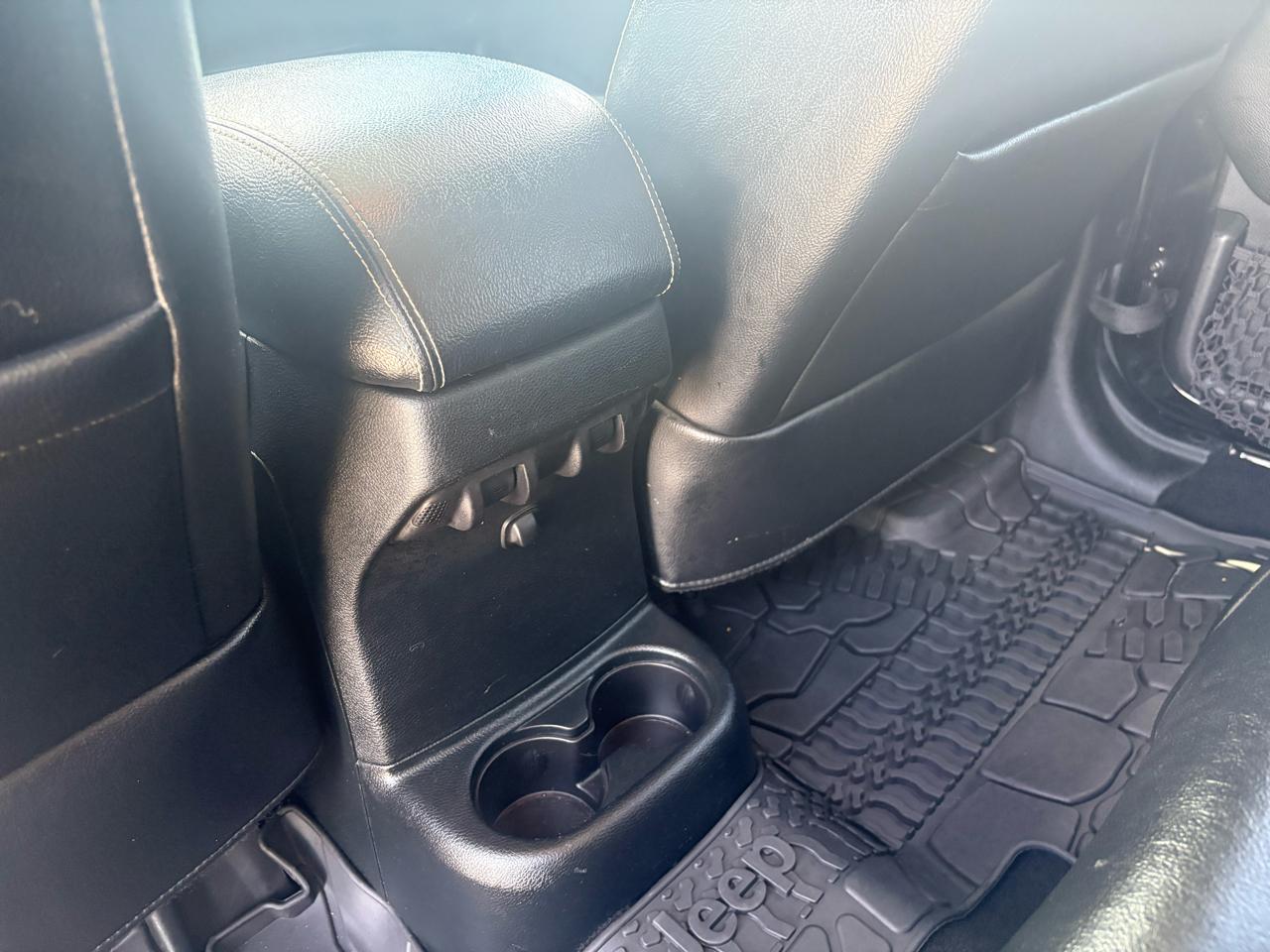 Jeep Wrangler JK Unlimited Freedom Edition 4x4 2018