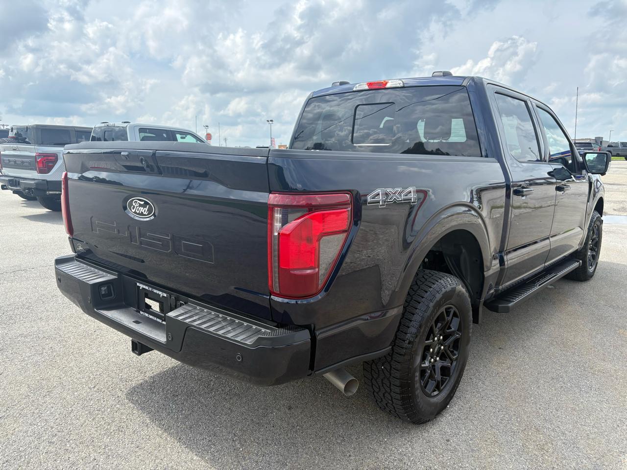 Ford F-150 4WD SuperCrew 145" XLT 2025
