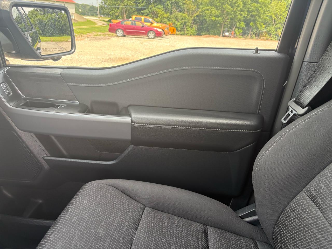 Ford F-150 4WD SuperCrew 145" XLT 2025