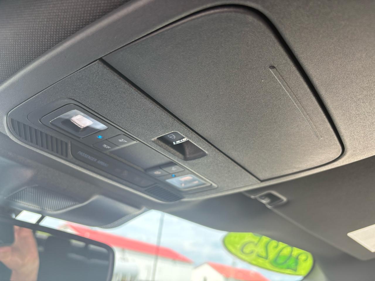 Ford F-150 4WD SuperCrew 145" XLT 2025