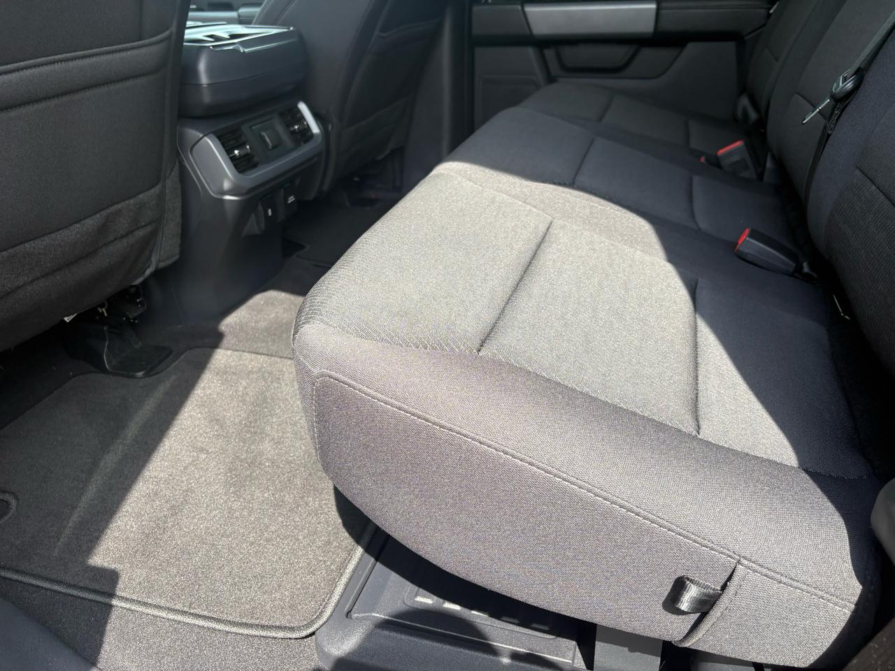 Ford F-150 4WD SuperCrew 145" XLT 2025