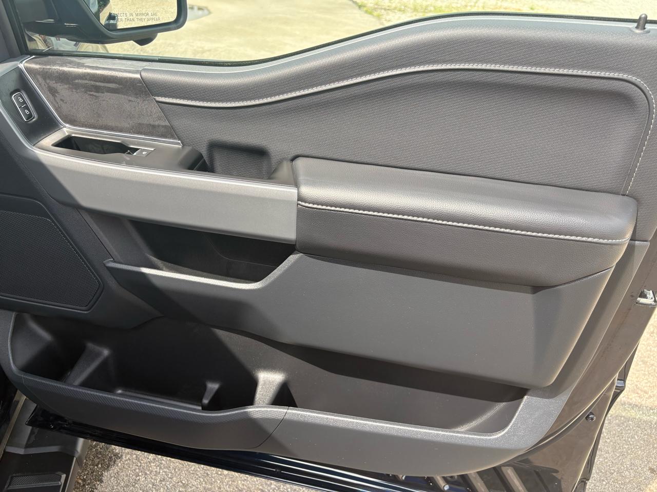 Ford F-150 4WD SuperCrew 145" XLT 2025