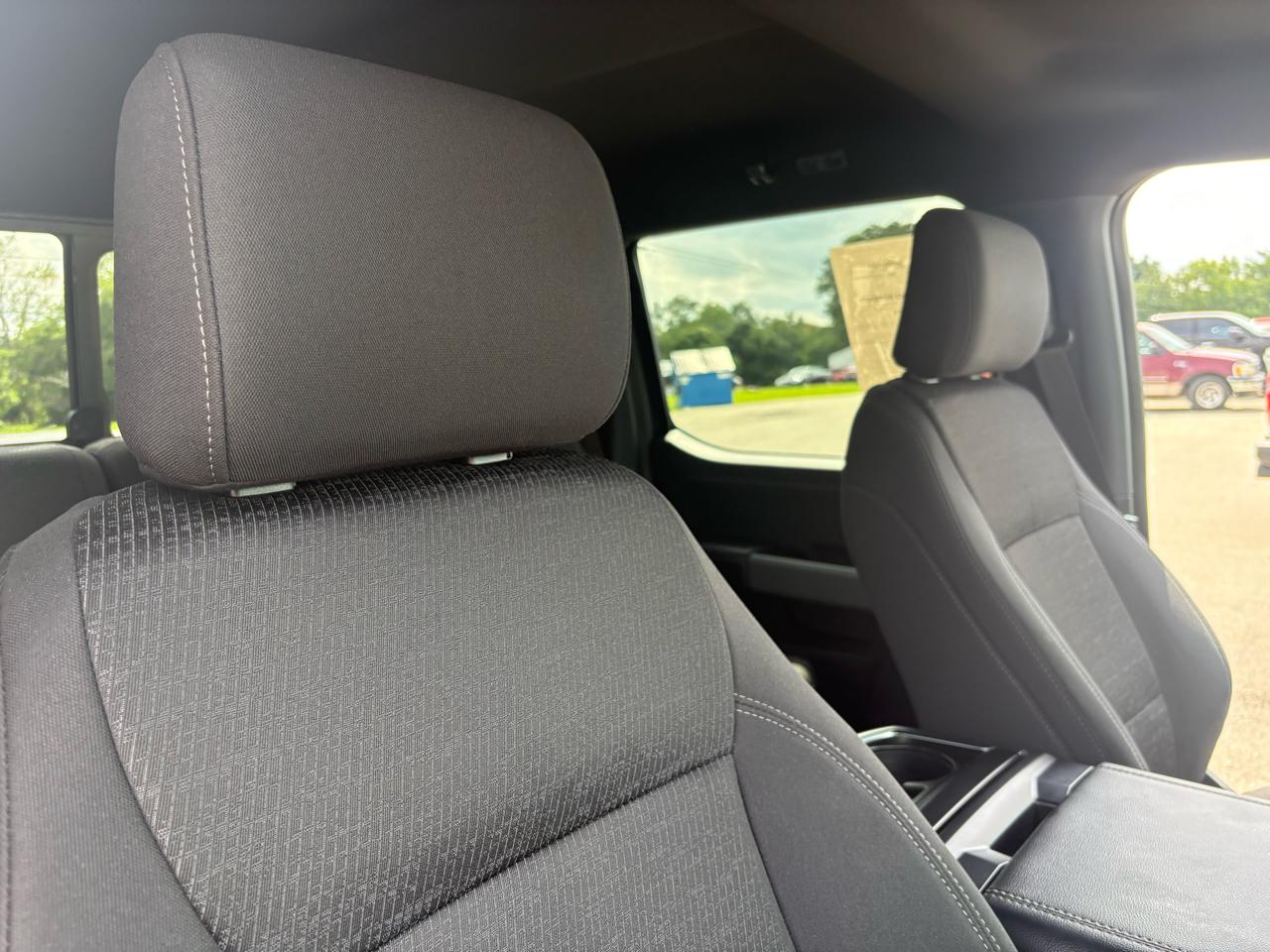 Ford F-150 4WD SuperCrew 145" XLT 2025