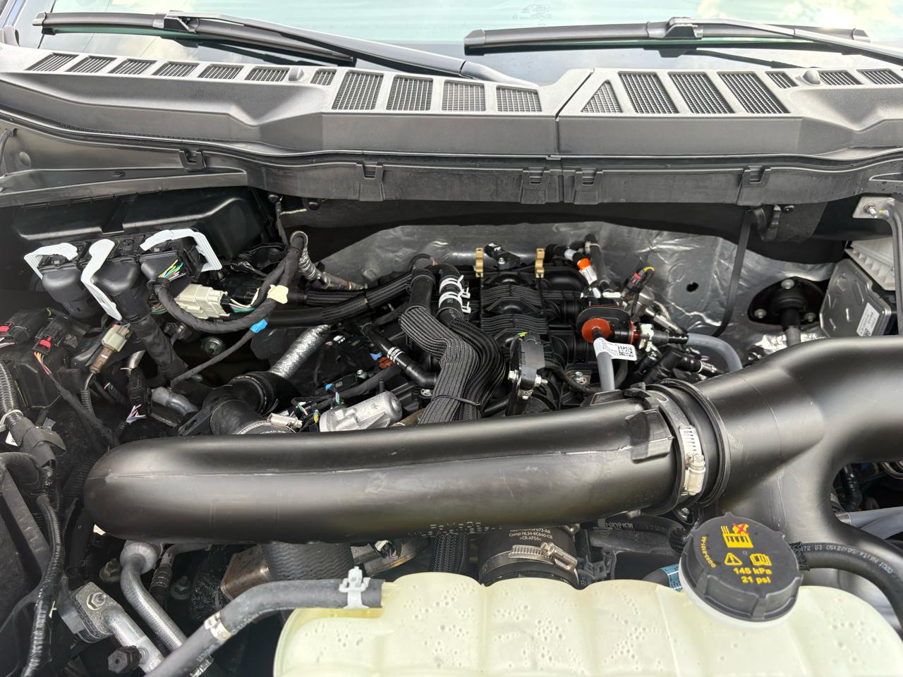 Ford F-150 4WD SuperCrew 145" XLT 2025