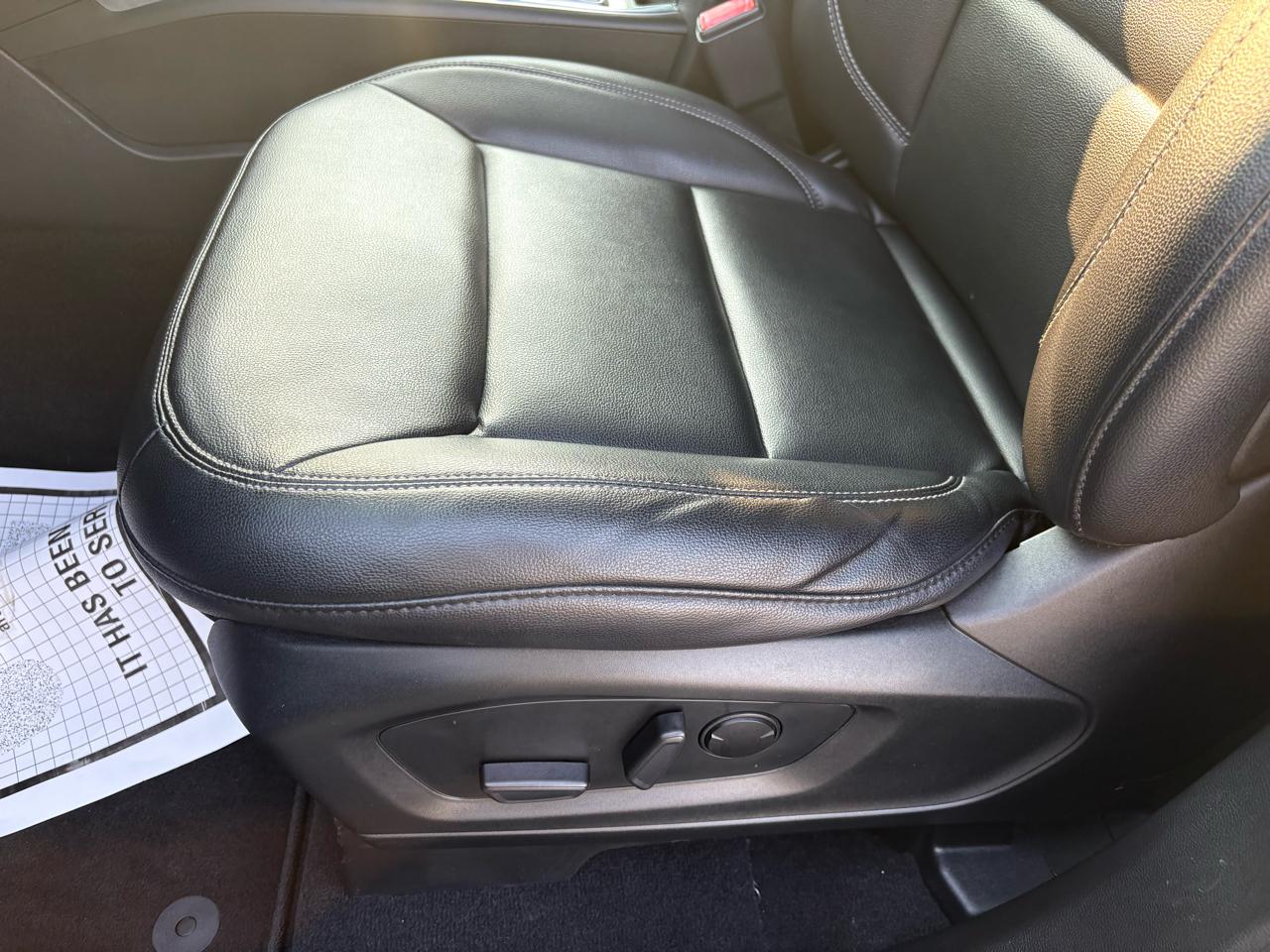Ford Explorer 4dr 112" WB XLT 4WD 2020