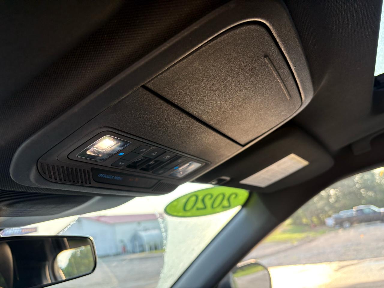 Ford Explorer 4dr 112" WB XLT 4WD 2020