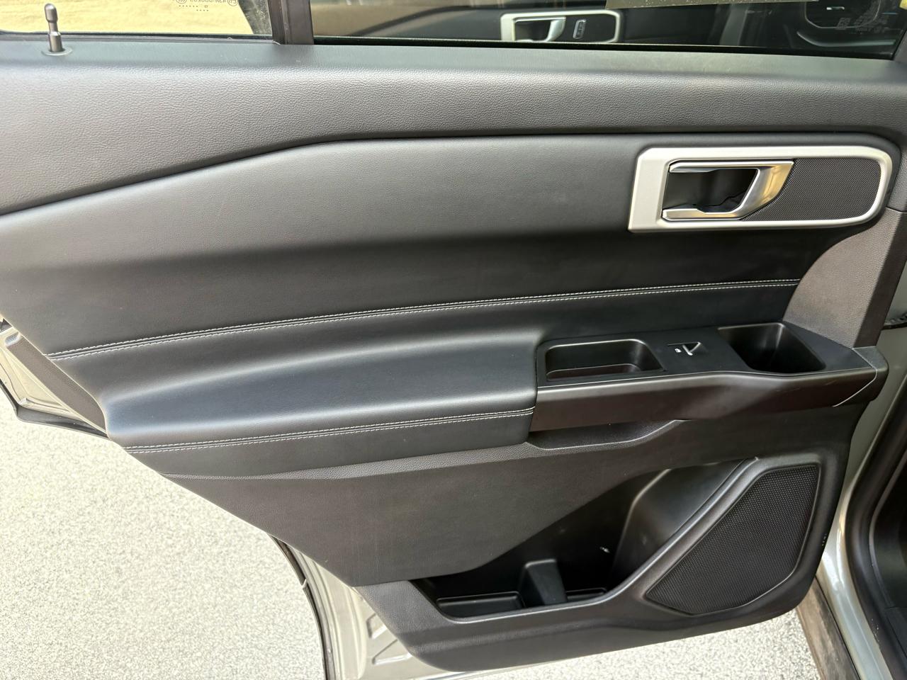Ford Explorer 4dr 112" WB XLT 4WD 2020