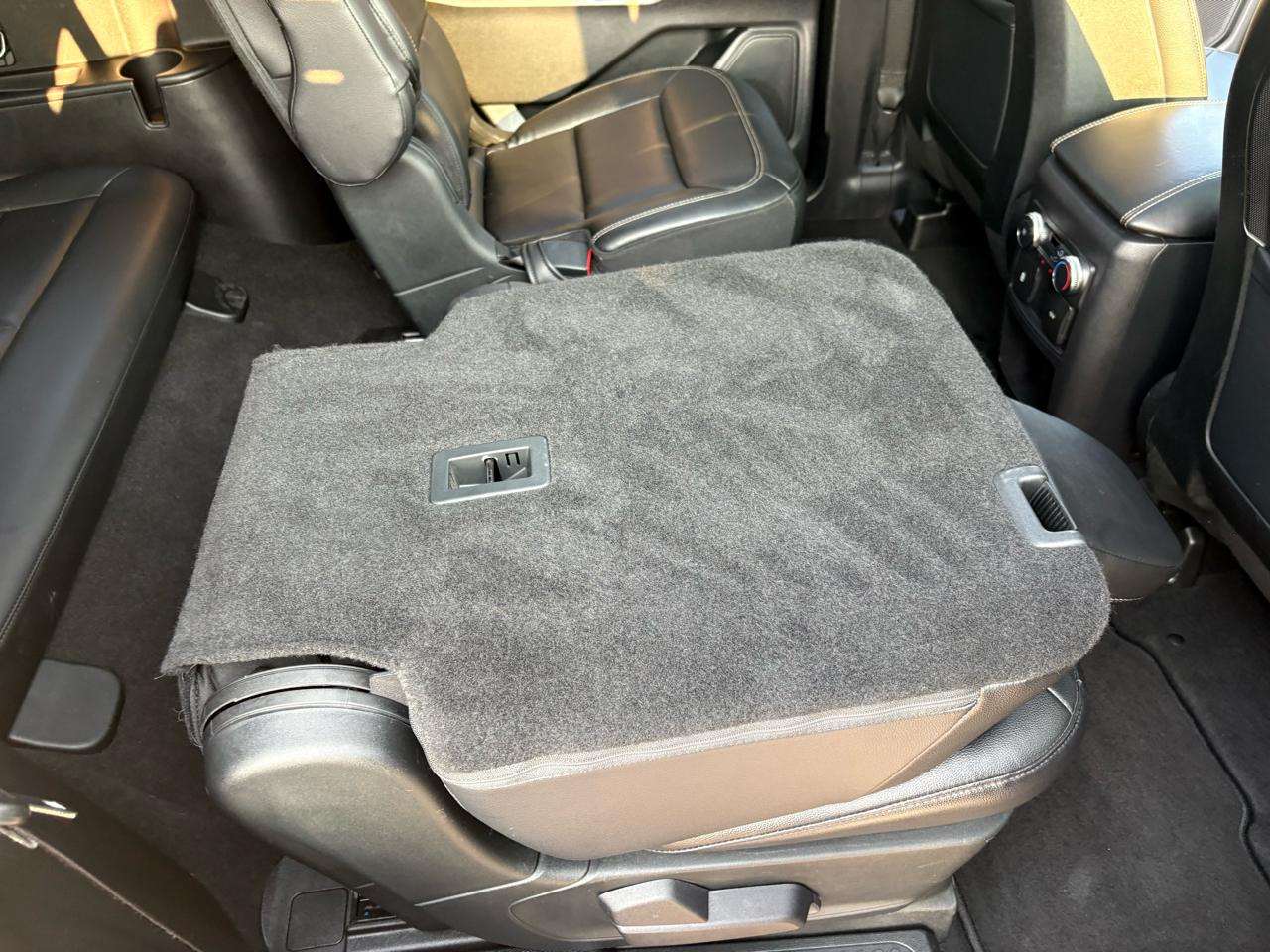 Ford Explorer 4dr 112" WB XLT 4WD 2020