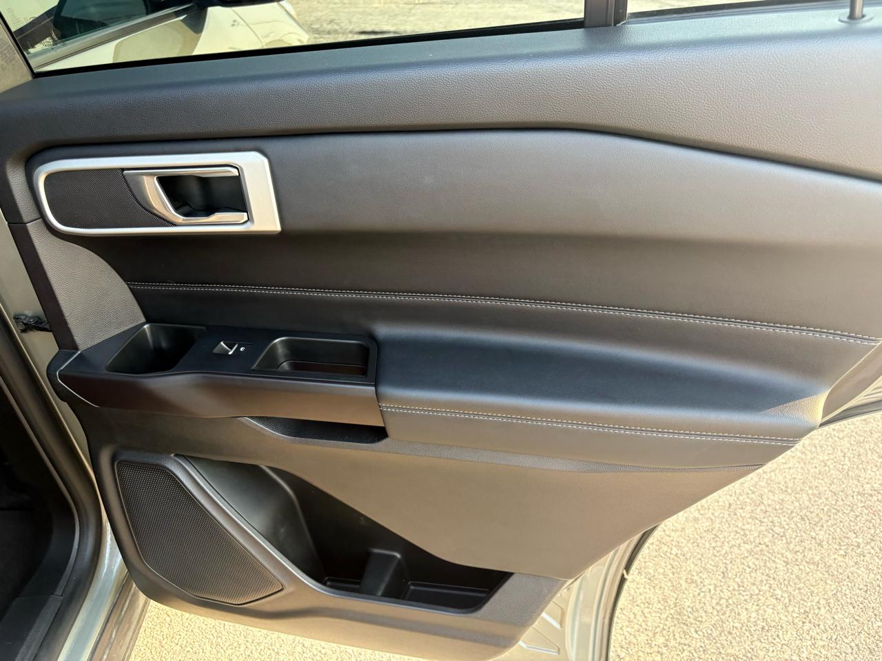 Ford Explorer 4dr 112" WB XLT 4WD 2020