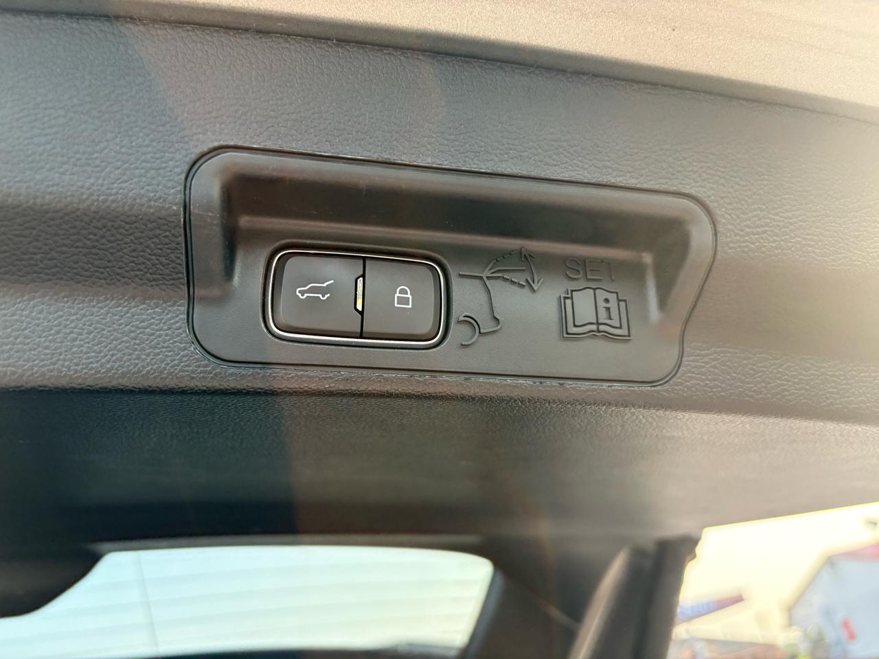Ford Explorer 4dr 112" WB XLT 4WD 2020