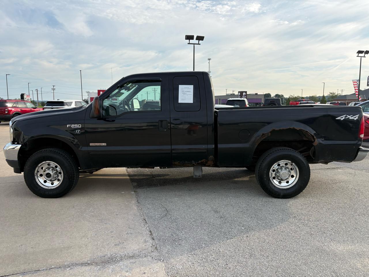 Ford Super Duty F-250 Supercab 142" XLT 2003