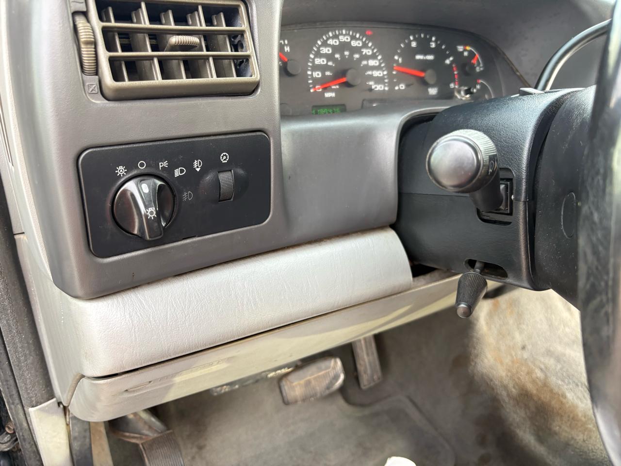 Ford Super Duty F-250 Supercab 142" XLT 2003