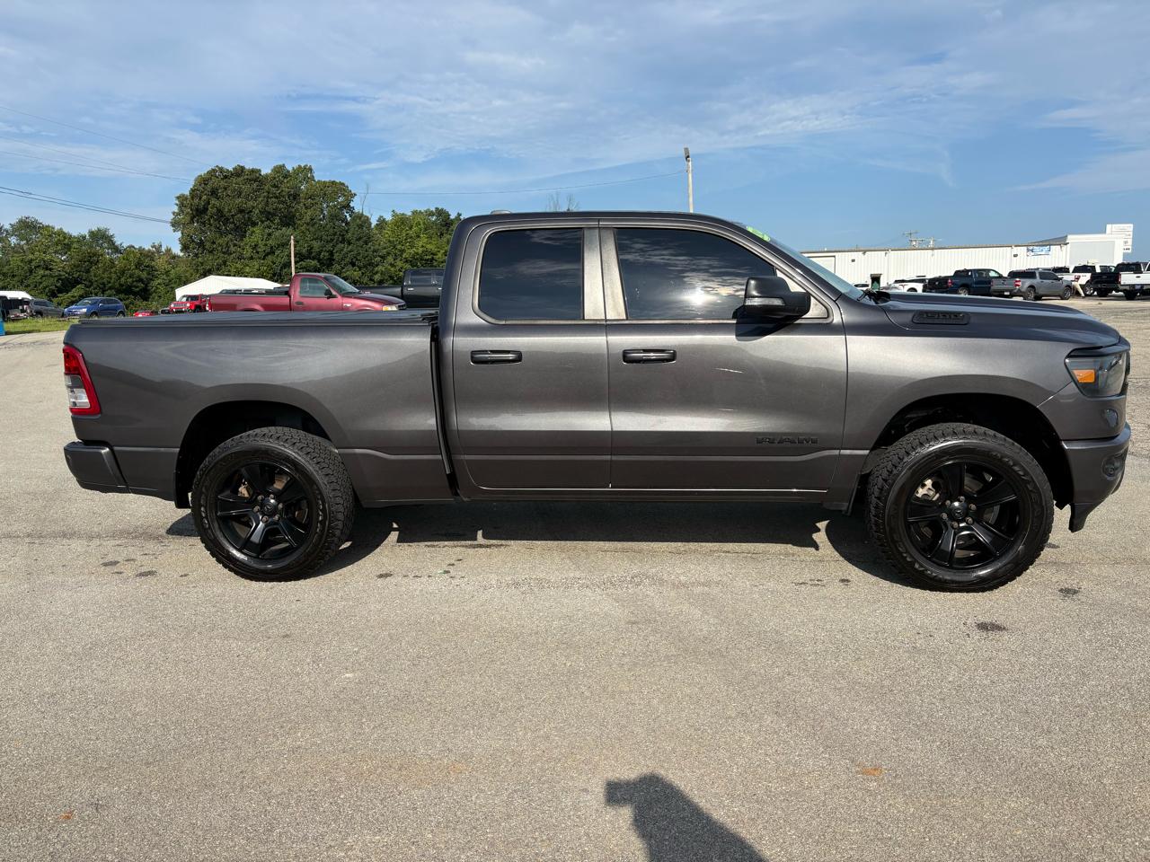 RAM 1500 Big Horn 4x4 Quad Cab 6'4" Box 2022
