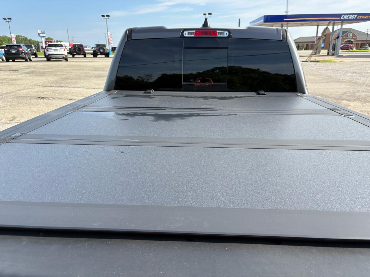RAM 1500 Big Horn 4x4 Quad Cab 6'4" Box 2022