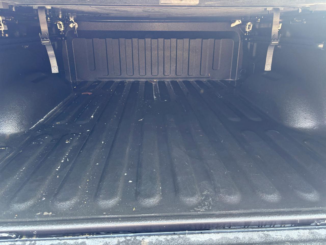 RAM 1500 Big Horn 4x4 Quad Cab 6'4" Box 2022