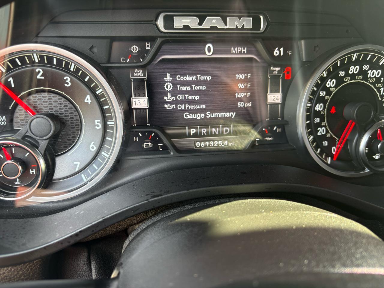 RAM 1500 Big Horn 4x4 Quad Cab 6'4" Box 2022
