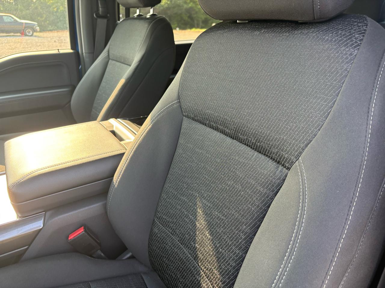 Ford F-150 4WD SuperCrew 145" XLT 2023