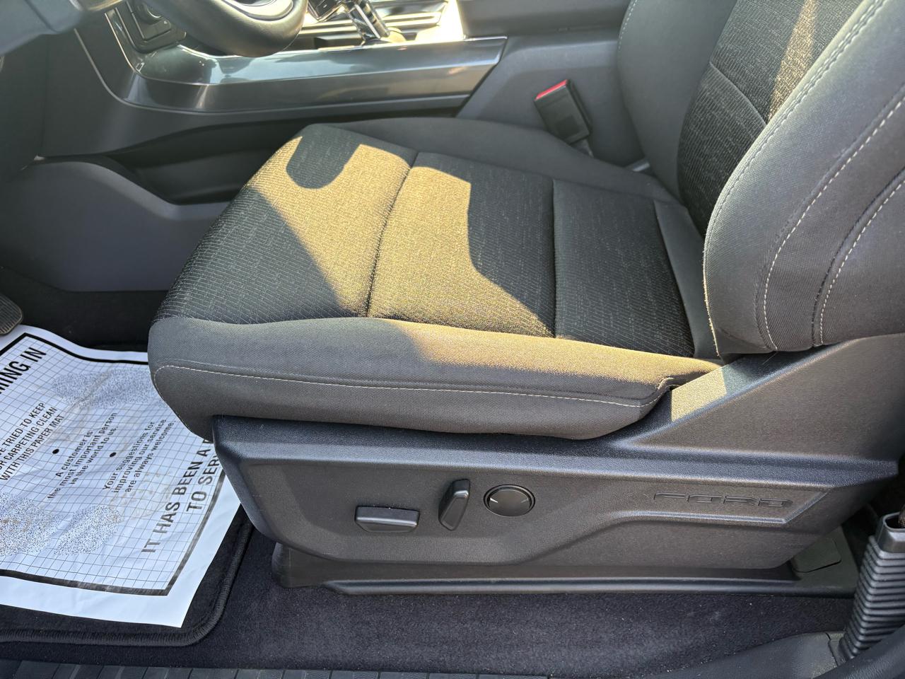 Ford F-150 4WD SuperCrew 145" XLT 2023