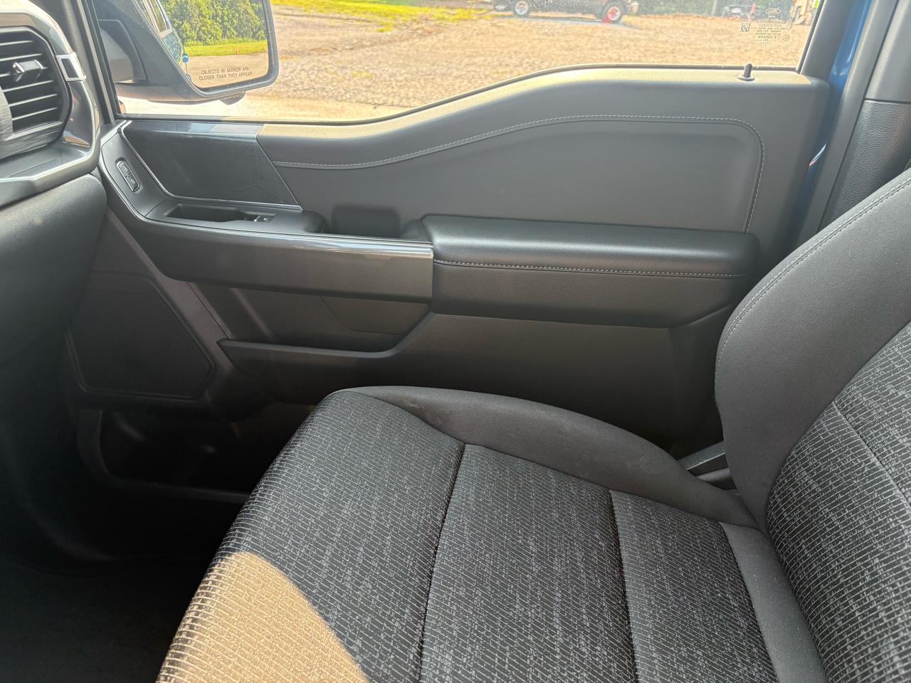 Ford F-150 4WD SuperCrew 145" XLT 2023