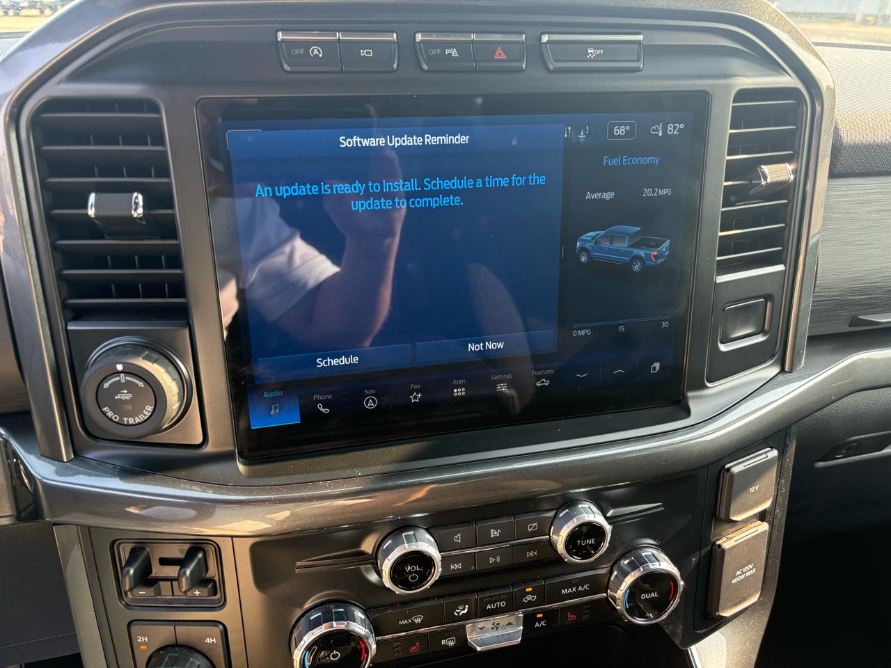 Ford F-150 4WD SuperCrew 145" XLT 2023