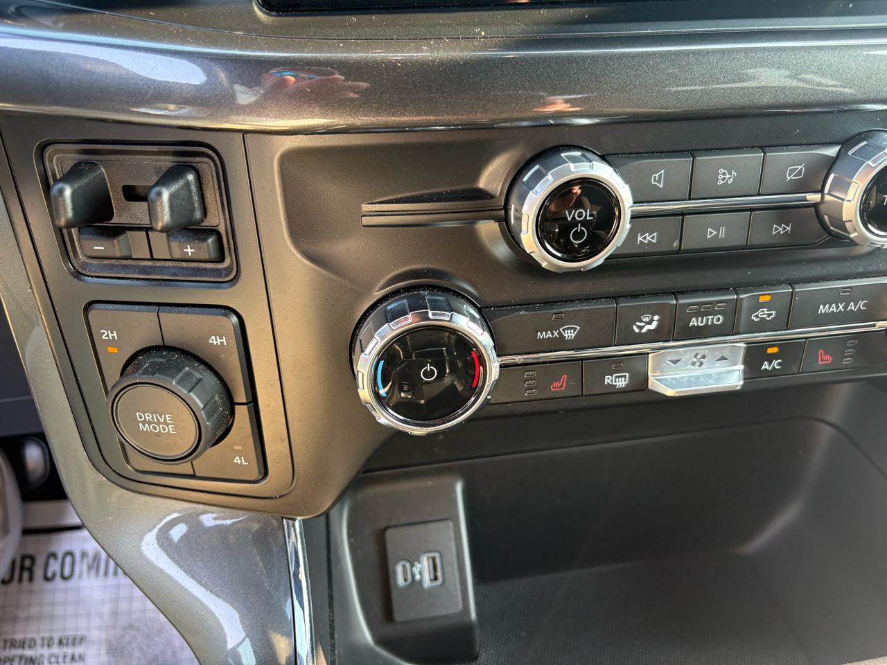 Ford F-150 4WD SuperCrew 145" XLT 2023