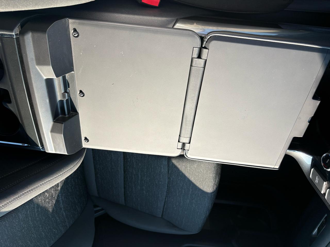 Ford F-150 4WD SuperCrew 145" XLT 2023