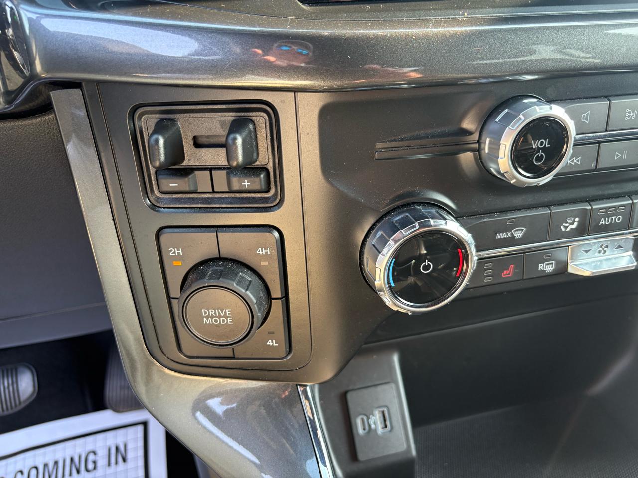Ford F-150 4WD SuperCrew 145" XLT 2023