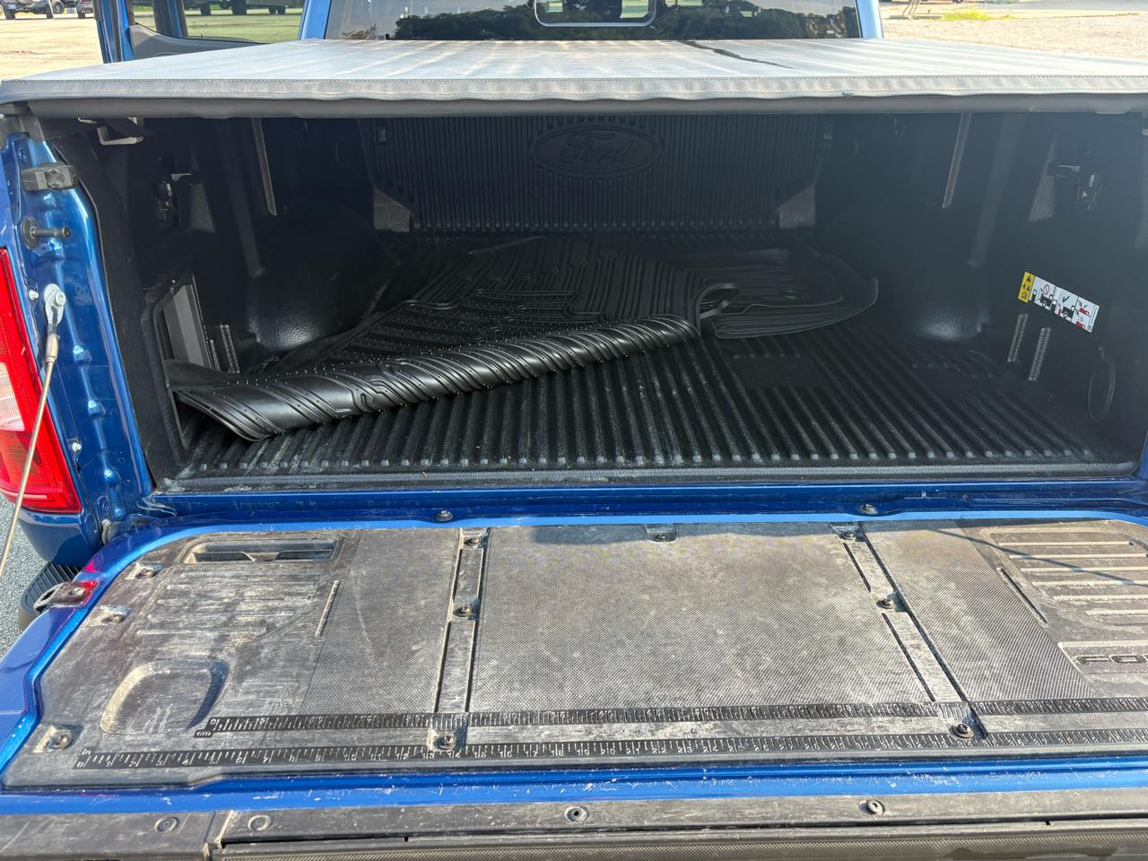 Ford F-150 4WD SuperCrew 145" XLT 2023