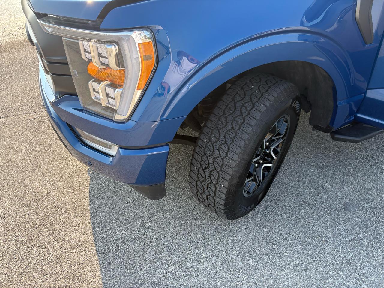 Ford F-150 4WD SuperCrew 145" XLT 2023
