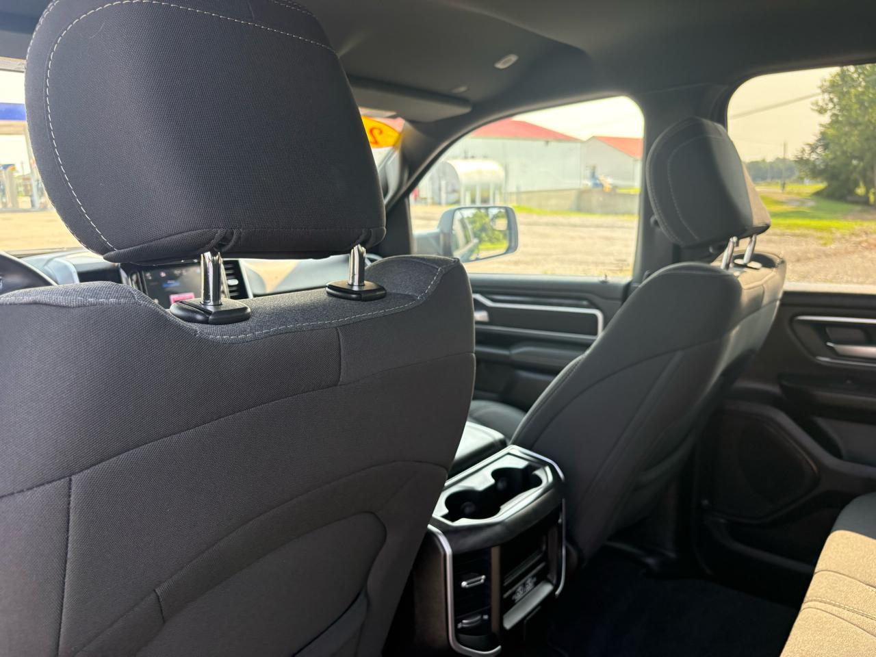 RAM 1500 Big Horn 4x4 Crew Cab 5'7" Box 2023