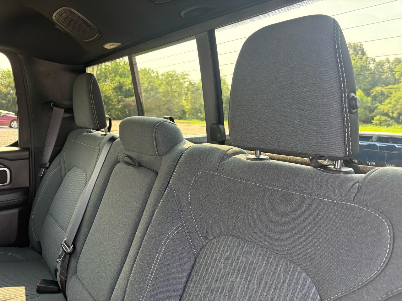 RAM 1500 Big Horn 4x4 Crew Cab 5'7" Box 2023