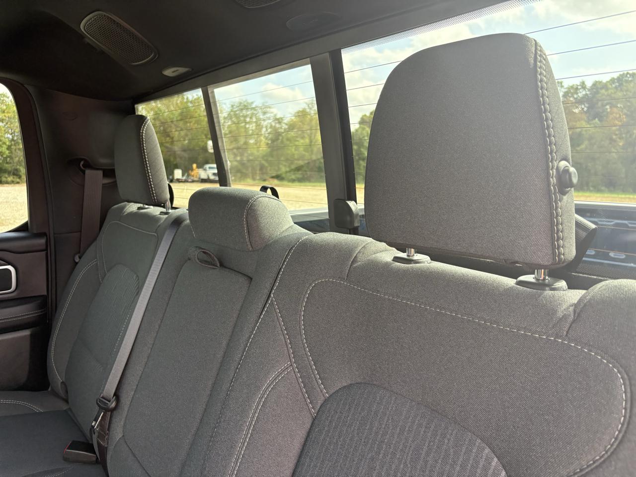 RAM 1500 Big Horn 4x4 Crew Cab 5'7" Box 2023