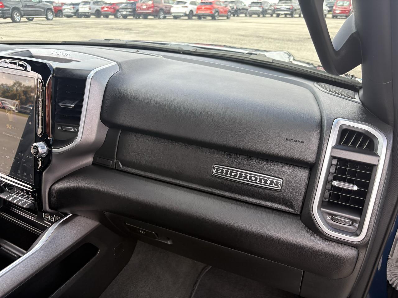 RAM 1500 Big Horn 4x4 Crew Cab 5'7" Box 2023