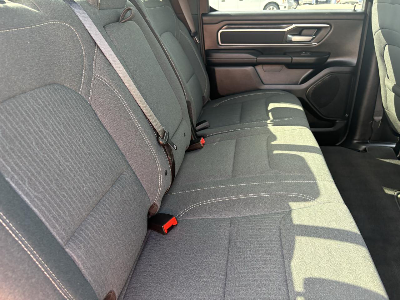RAM 1500 Big Horn 4x4 Crew Cab 5'7" Box 2023