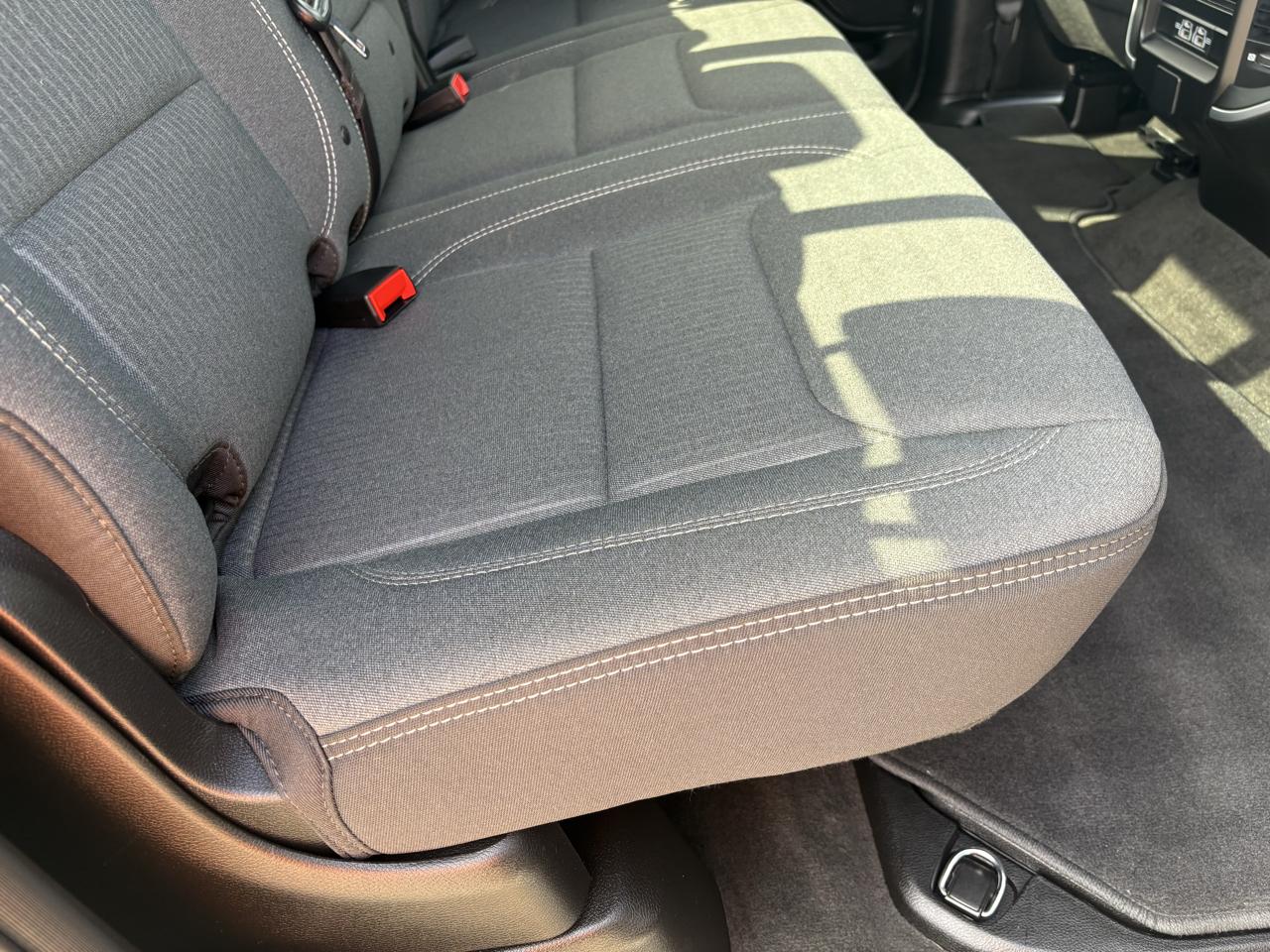RAM 1500 Big Horn 4x4 Crew Cab 5'7" Box 2023