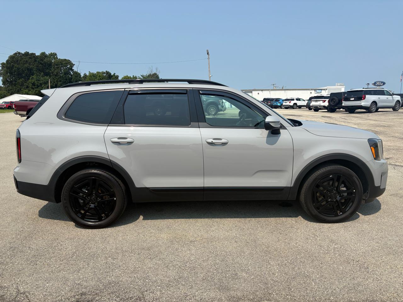 Kia Telluride EX X-Line AWD 2025