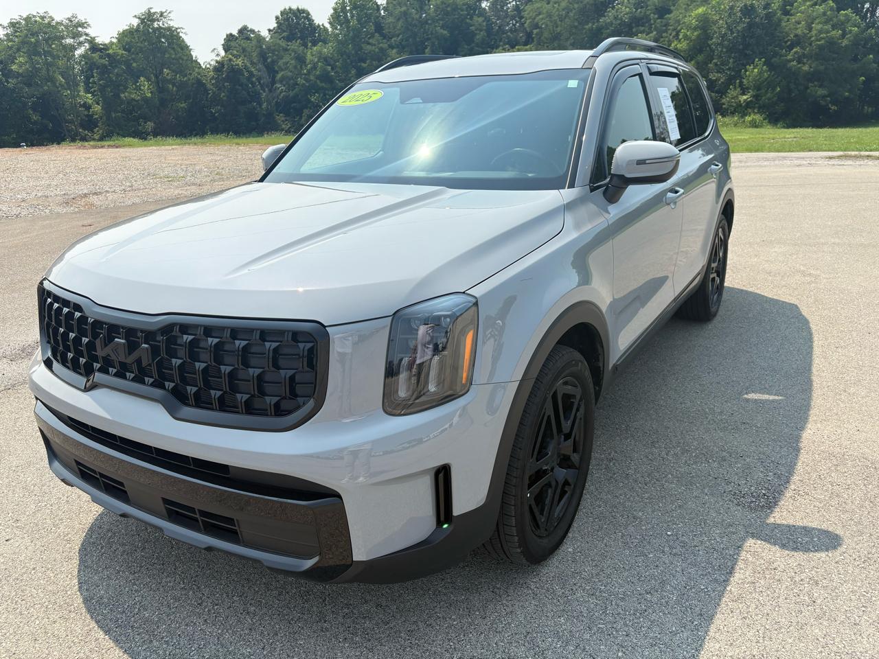 Kia Telluride EX X-Line AWD 2025