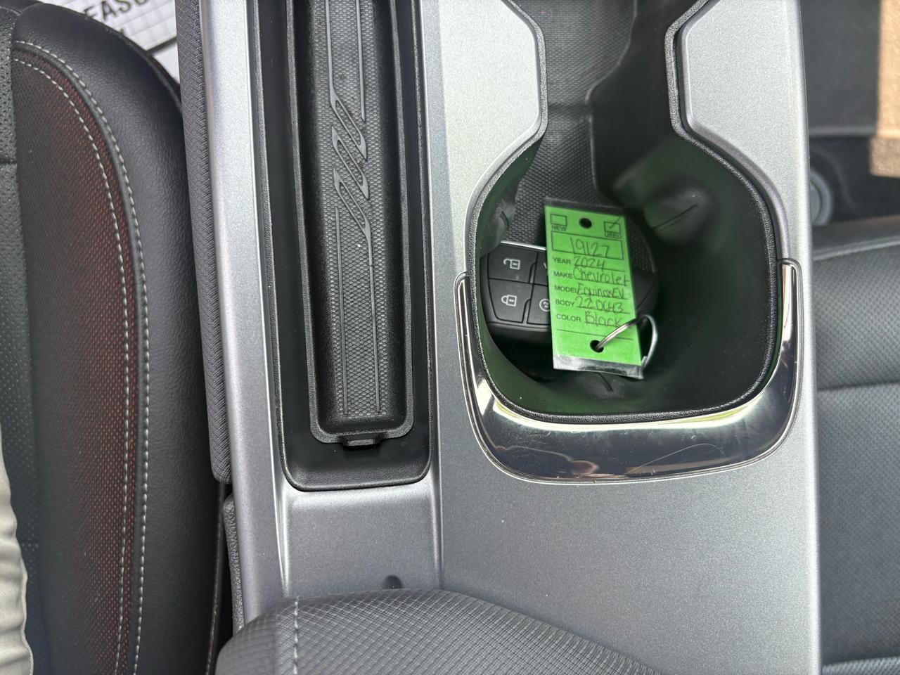 Chevrolet Equinox EV 4dr RS w/0RP *Ltd Avail* 2024