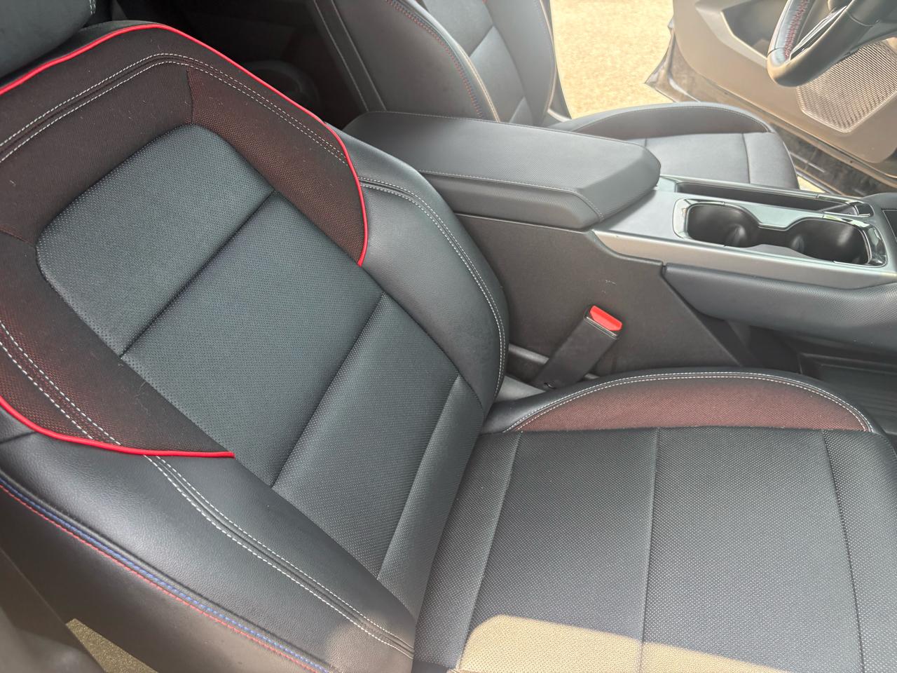 Chevrolet Equinox EV 4dr RS w/0RP *Ltd Avail* 2024