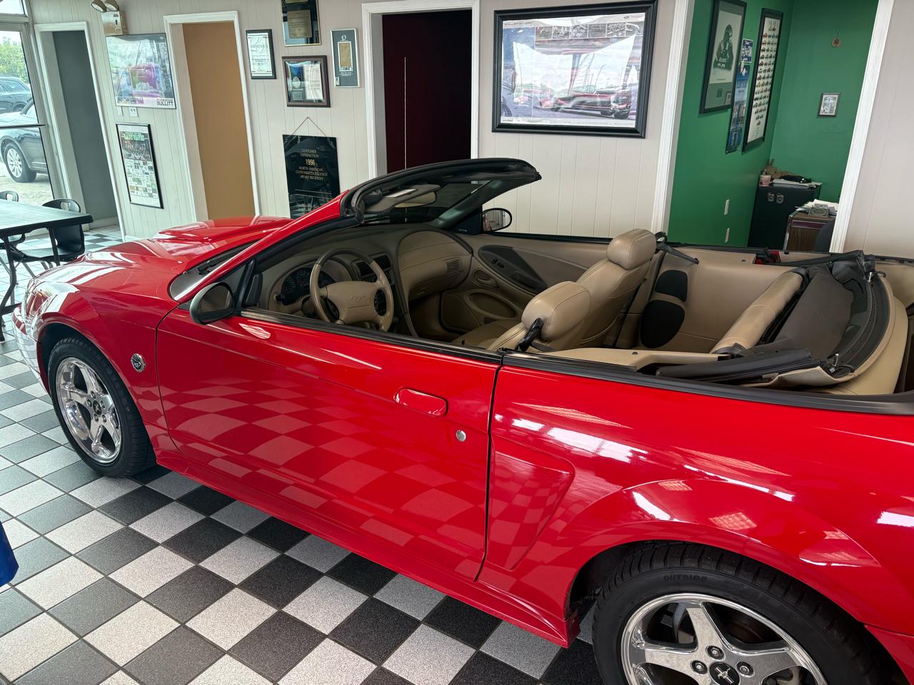 Ford Mustang 2dr Conv GT Deluxe 2004