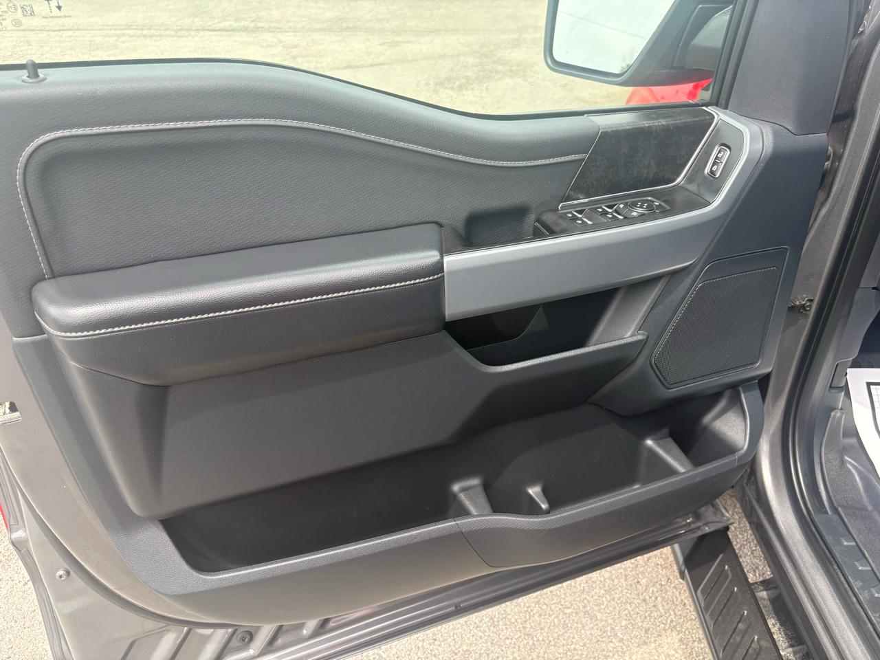 Ford F-150 4WD SuperCrew 145" XLT 2023