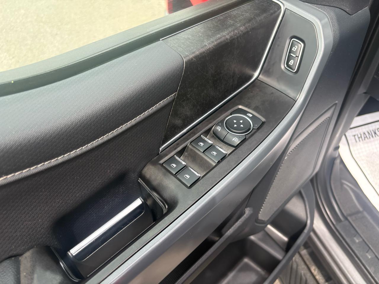 Ford F-150 4WD SuperCrew 145" XLT 2023