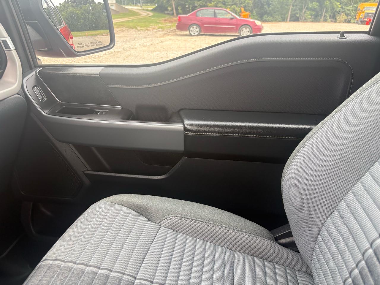 Ford F-150 4WD SuperCrew 145" XLT 2023