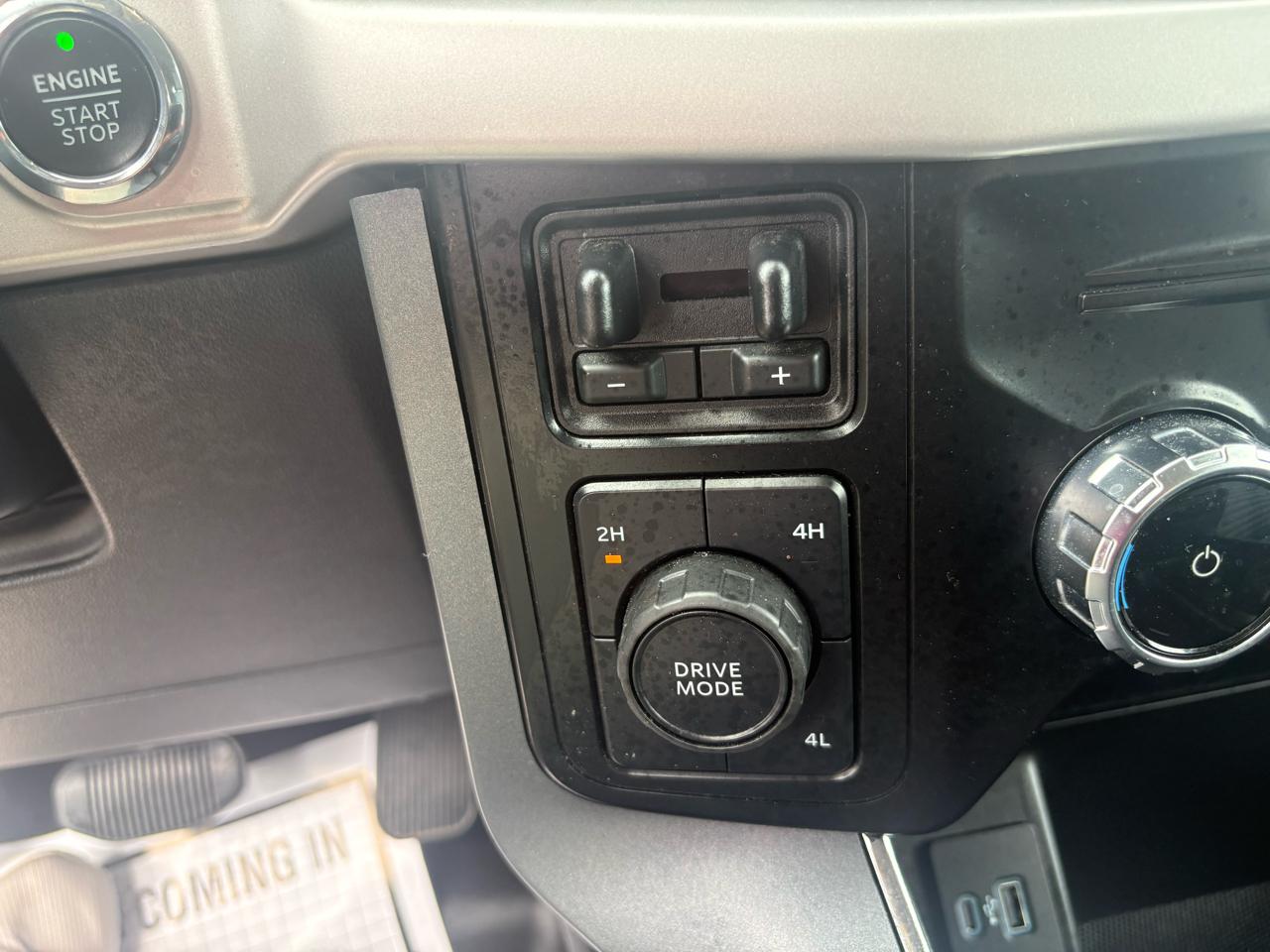 Ford F-150 4WD SuperCrew 145" XLT 2023