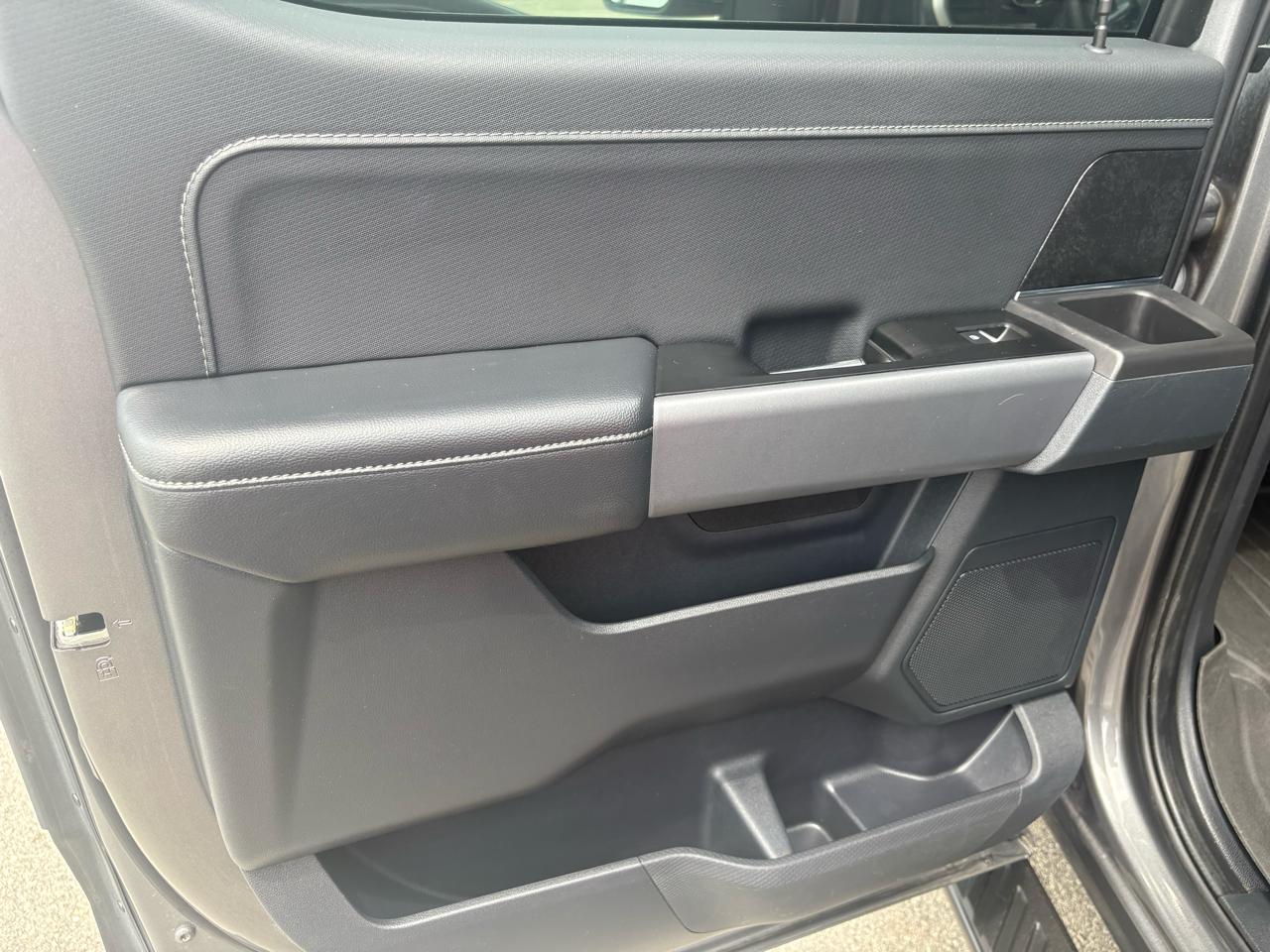 Ford F-150 4WD SuperCrew 145" XLT 2023