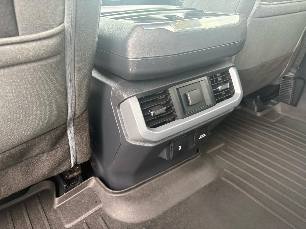Ford F-150 4WD SuperCrew 145" XLT 2023
