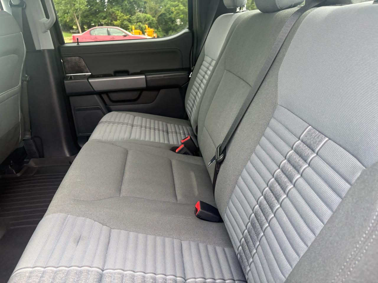 Ford F-150 4WD SuperCrew 145" XLT 2023